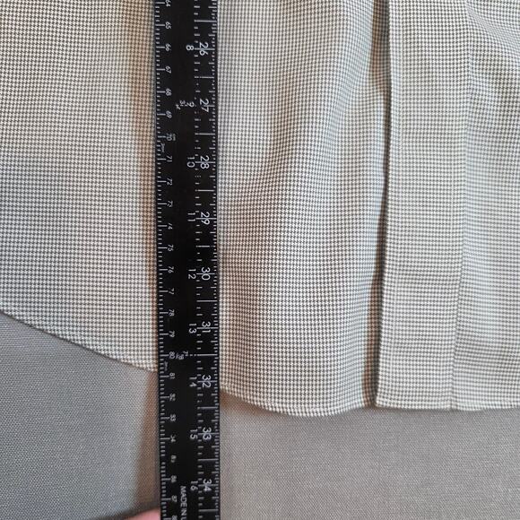 LL Bean Mens L Button Down Shirt Green Check Wrinkle Resistant Cotton Malaysia - Picture 6 of 12